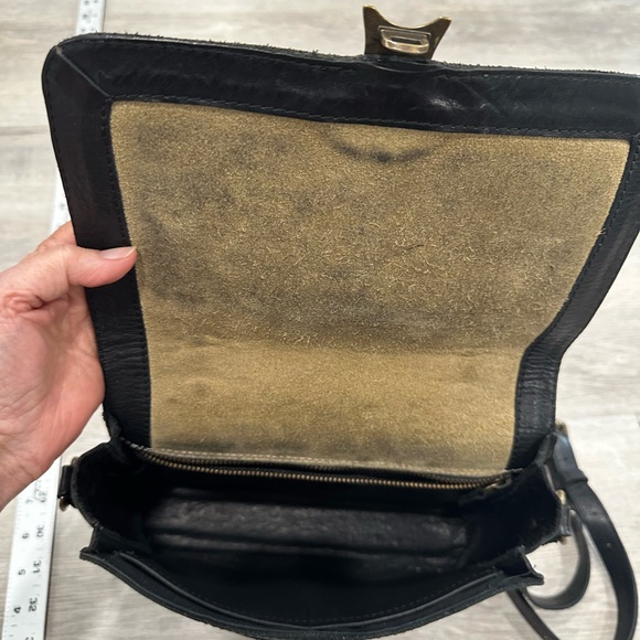 Will Leather Goods Black Leather Crossbody Bag - Picture 4 of 4